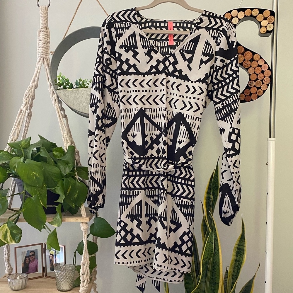 Eight Sixty Tribal Dress Small